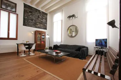TV o dispositivi per l'intrattenimento presso Apartment Design Loft, 400m from Rialto's Bridge