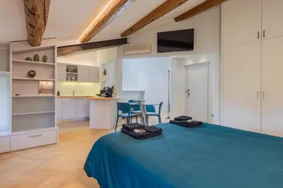 Cucina o angolo cottura di Design Luxury Flat, Privacy & Comfort a Vicenza
