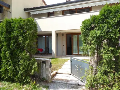 Giardino di Bella Vita House