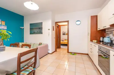 Cucina o angolo cottura di GuestHost - La Casina di Bree