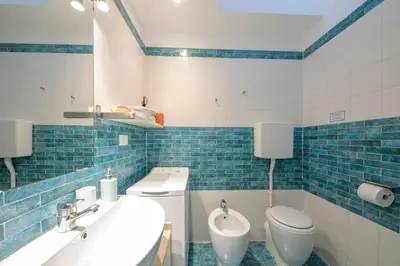 Bagno di BIENNALE GIARDINI CA DEL BIANCO 3 e CA DEL BIANCO 4