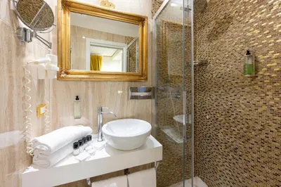 Bagno di Casa Savoia & Casa Jolanda