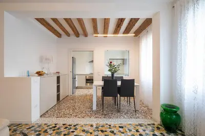 Planimetria di Stupendo Luxury Apartment Canal & Garden View
