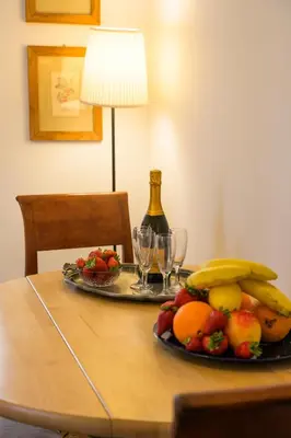 Cibo presso l'appartamento o nelle vicinanze