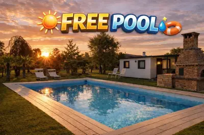 Piscina di House with pool and park - Convenient for Venice and the sea! o nelle vicinanze