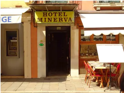 Certificato, attestato, insegna o altro documento esposto da Hotel Minerva & Nettuno di Venezia
