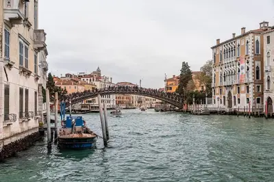 Vista sul fiume nelle vicinanze dell'appartamento