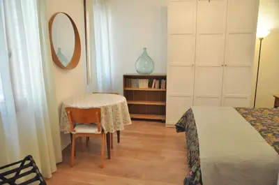 Letto o letti in una camera di Corte Formenta Apartment - Canal view 5 minutes from Biennale