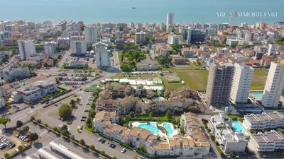Vista generica su Lido di Jesolo o vista sulla città dall'interno dell'appartamento