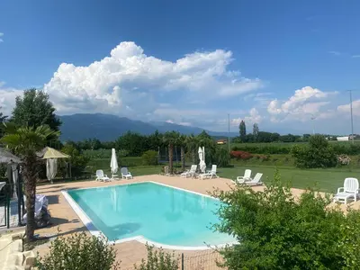 Piscina di Residence Nonna Giuseppina o nelle vicinanze