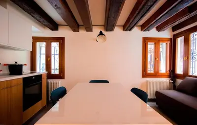 Area soggiorno di La casa ai Frari - appartamento su tre livelli - Venezia centro