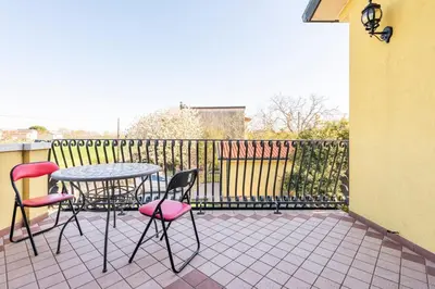 Balcone o terrazza di Camera privata vicino a Venezia in aperta campagna