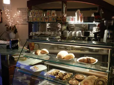 Cibo presso la locanda o nelle vicinanze