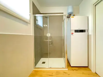 Bagno di J Eight - Carraro Immobiliare - Family Apartments