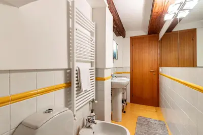 Bagno di GuestHost - Stylish Flat in Dorsoduro District