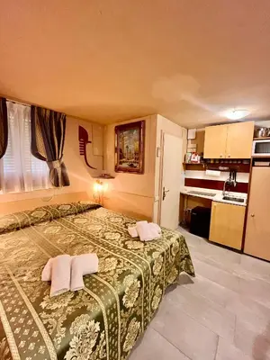 Letto o letti in una camera di San Marcuola - Central private room in Venice