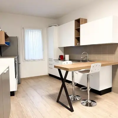 Two-bedroom within walking distance of the center