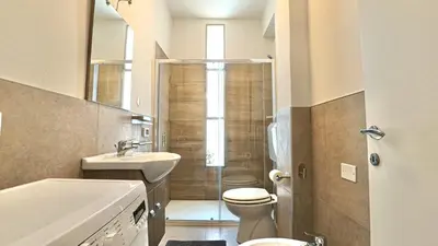 Bagno di Centro Commerciale 4 - Home Immobiliare