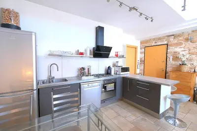 Cucina o angolo cottura di Duplex 3 CAMERE 2 BAGNI PIAZZA DRAGO
