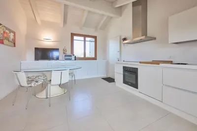 Cucina o angolo cottura di Rena Bianca A18