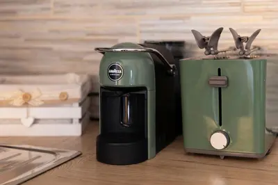 Set per la preparazione di tè e caffè presso Appartamento al Sole