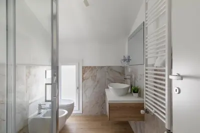 Bagno di Cima Suite 16 by WelcHome