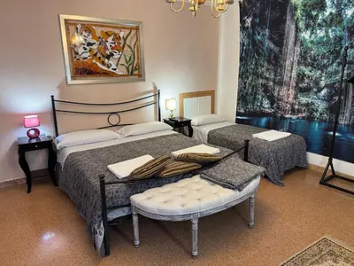 Letto o letti in una camera di Ritz Venice Guest House Lionsclass