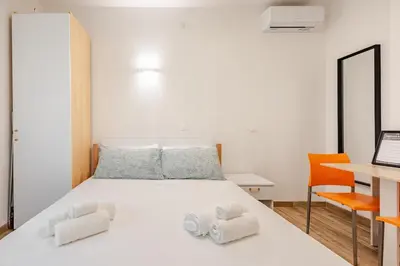 Letto o letti in una camera di Bright Summer Studio Pool-Parking -30m dal Mare