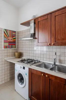 Cucina o angolo cottura di A pochi passi dal mare Appartamento in centro