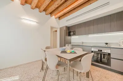 Cucina o angolo cottura di San Matteo Rialto Terrace Apt