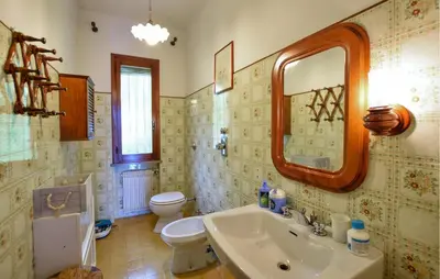 Bagno di Stunning Apartment In Montebelluna