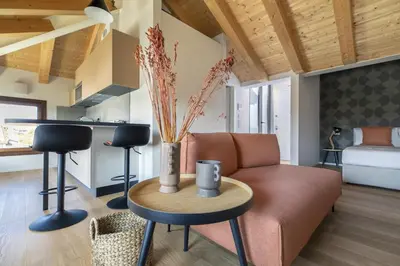 Area soggiorno di Molino 6 by WelcHome