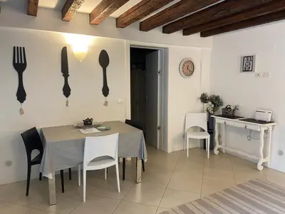 Planimetria di BLACK & WHITE HOME, an oasis in the city center