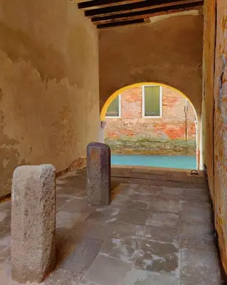Piscina di Casa Biennale o nelle vicinanze