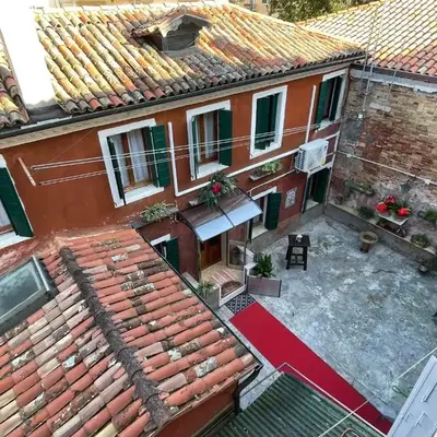 Something else in Venice Kingsclass