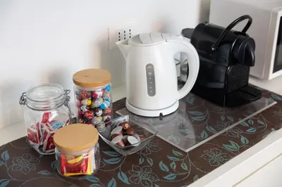 Set per la preparazione di tè e caffè presso Guest House ai Tre Ponti