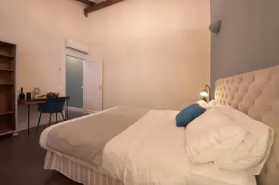 Letto o letti in una camera di Big apartment with private courtyard