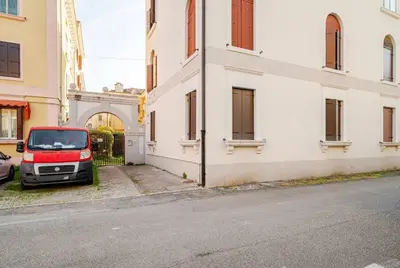 Edificio in cui si trova l'appartamento