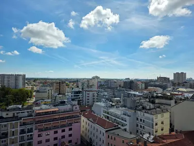 Vista generica su Mestre o vista sulla città dall'interno dell'appartamento