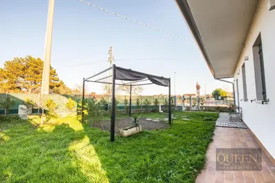 Giardino di QUEEN HOME Emanuelle