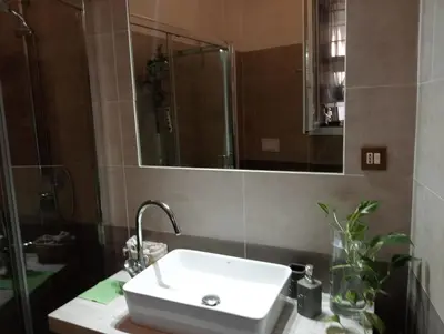 Bagno di la stanza di max