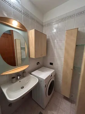 Bagno di Spacious 3 BDR Apartment in Padua