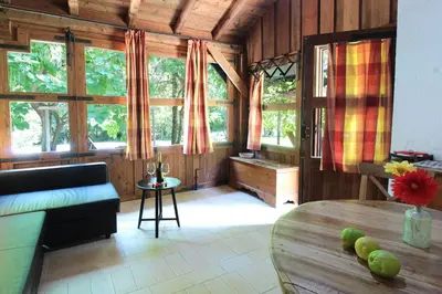 Area soggiorno di Chalet Fagarè, Pool, Sauna, Prosecco Hills