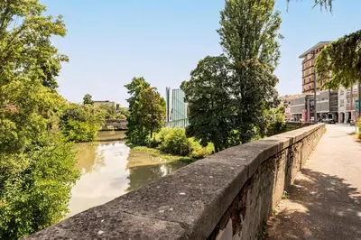 Vista sul fiume nelle vicinanze dell'appartamento