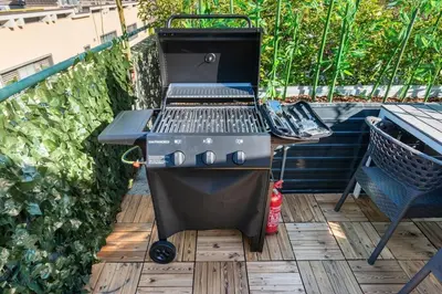 Attrezzature per barbecue disponibili per gli ospiti dell'appartamento