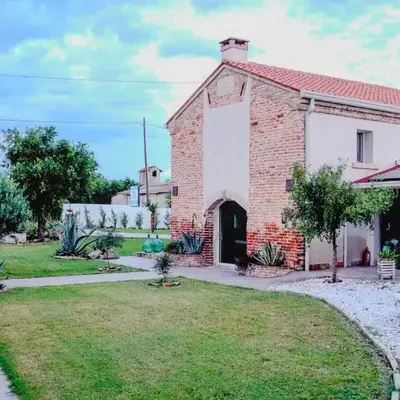 Villa Nides
