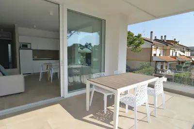 Cucina o angolo cottura di Moderno 3 camere con piscina Piazza Aurora