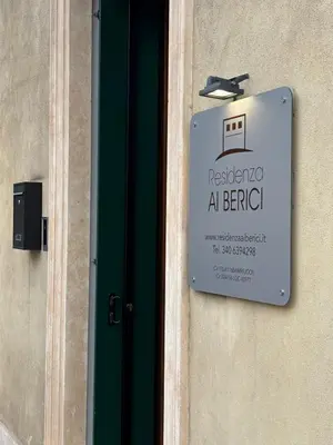 Certificato, attestato, insegna o altro documento esposto da Residenza Ai Berici