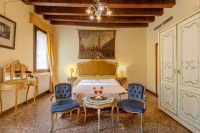Area soggiorno di Palazzo San Firmino Residenza D Epoca Canal View