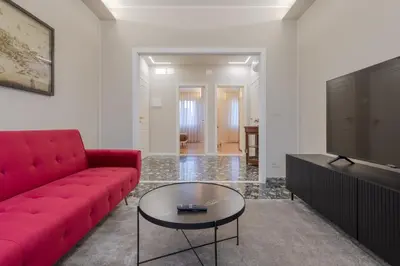 Area soggiorno di Elegant Executive Flat ,15 min from Venice, Free Parking
